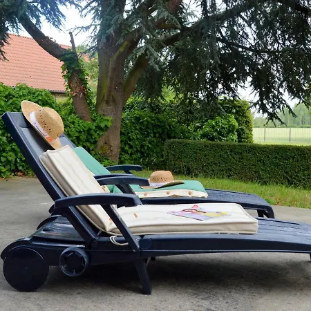Holiday Home In Recques-Sur-Hem With Barbecue بيت للعطل Recques-sur-Hem