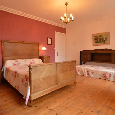 Holiday Home In Recques-Sur-Hem With Barbecue بيت للعطل *