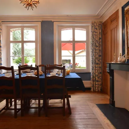 Holiday Home In Recques-Sur-Hem With Barbecue بيت للعطل