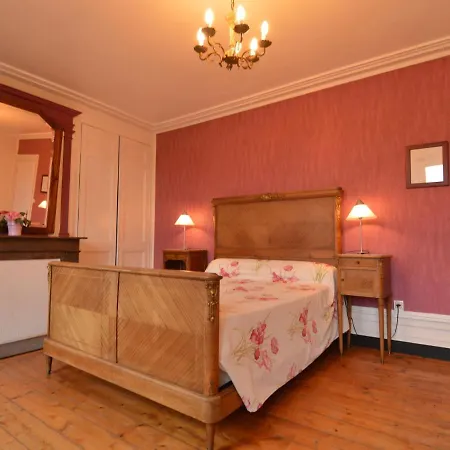 Holiday Home In Recques-Sur-Hem With Barbecue *