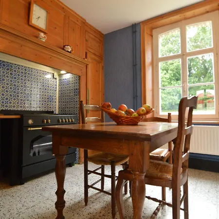 Holiday Home In Recques-Sur-Hem With Barbecue بيت للعطل *